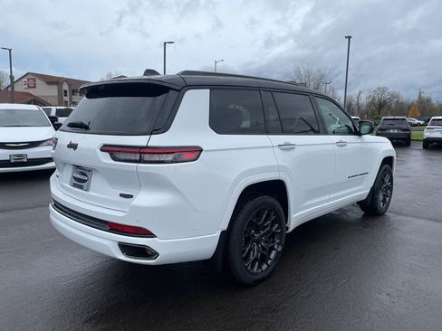 New 2025 Jeep Grand Cherokee L Summit AWD/4WD image 6