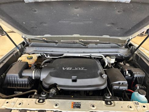 Used 2017 Chevrolet Colorado Z71 AWD/4WD image 11