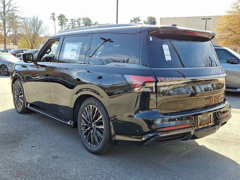 New 2026 INFINITI QX80 Autograph w/ Premium Cargo Package image 3
