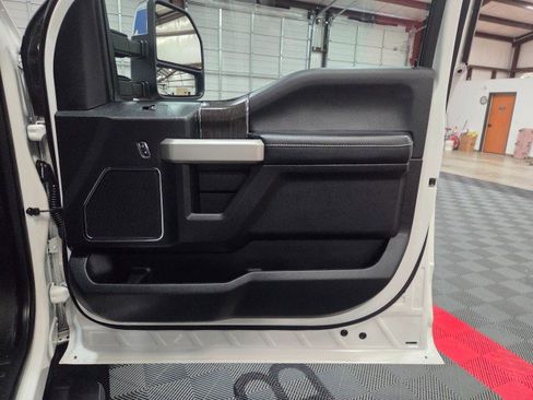 Used 2020 Ford F450 Lariat w/ Lariat Ultimate Package image 37