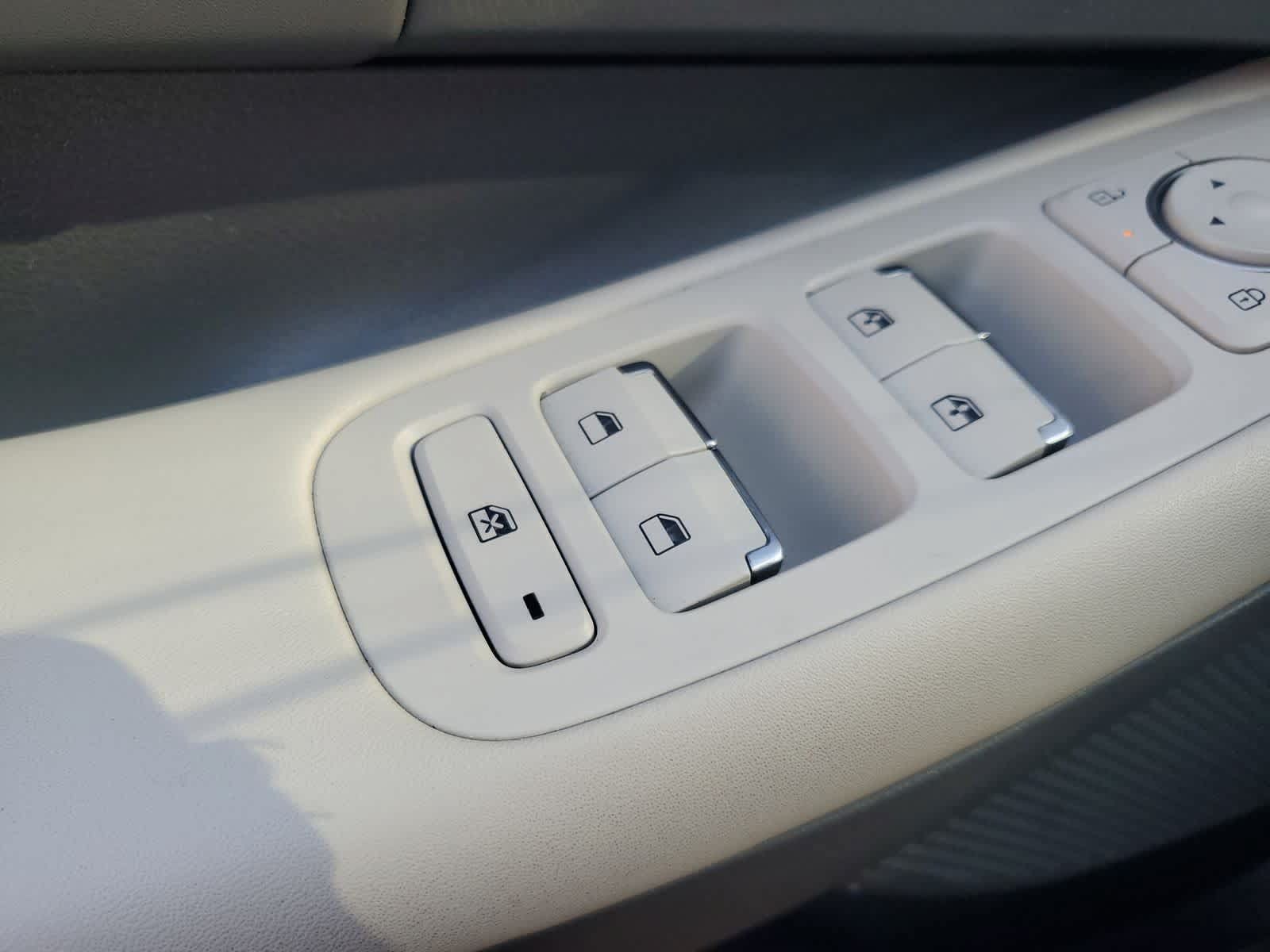 Used 2025 Hyundai Sonata SEL FWD image 24
