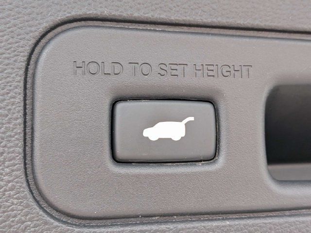 Used 2026 Acura MDX w/ Technology Package AWD/4WD image 16
