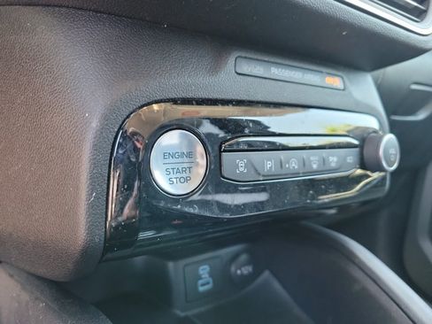 Used 2023 Ford Escape Platinum AWD/4WD image 14