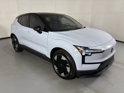 New 2026 Volvo EX30 Plus image 2