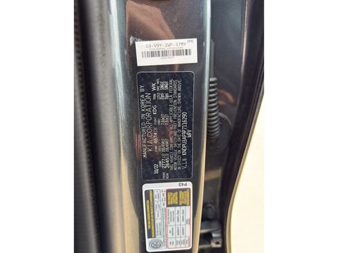 Used 2023 Kia Sportage LX image 11