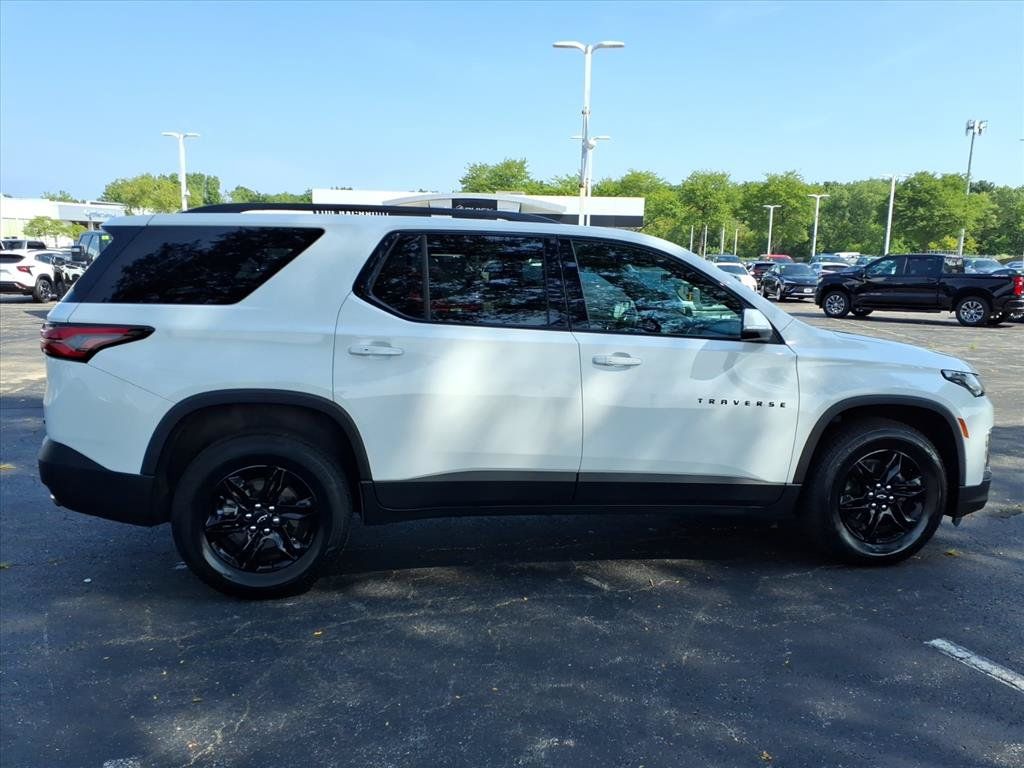 Used 2023 Chevrolet Traverse LT w/ Midnight/Sport Edition AWD/4WD image 8