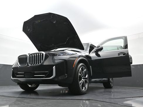 Used 2026 BMW X5 xDrive40i AWD/4WD image 39