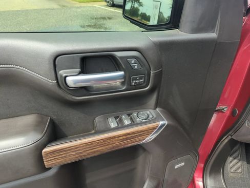 Used 2019 Chevrolet Silverado 1500 High Country w/ Technology Package RWD image 19