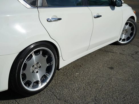 Used 2018 Nissan Altima 2.5 SL FWD image 7