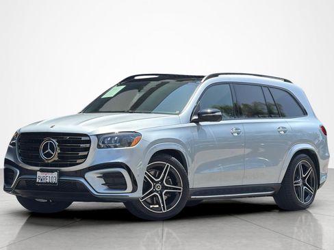 Used 2026 Mercedes-Benz GLS 450 4MATIC image 1