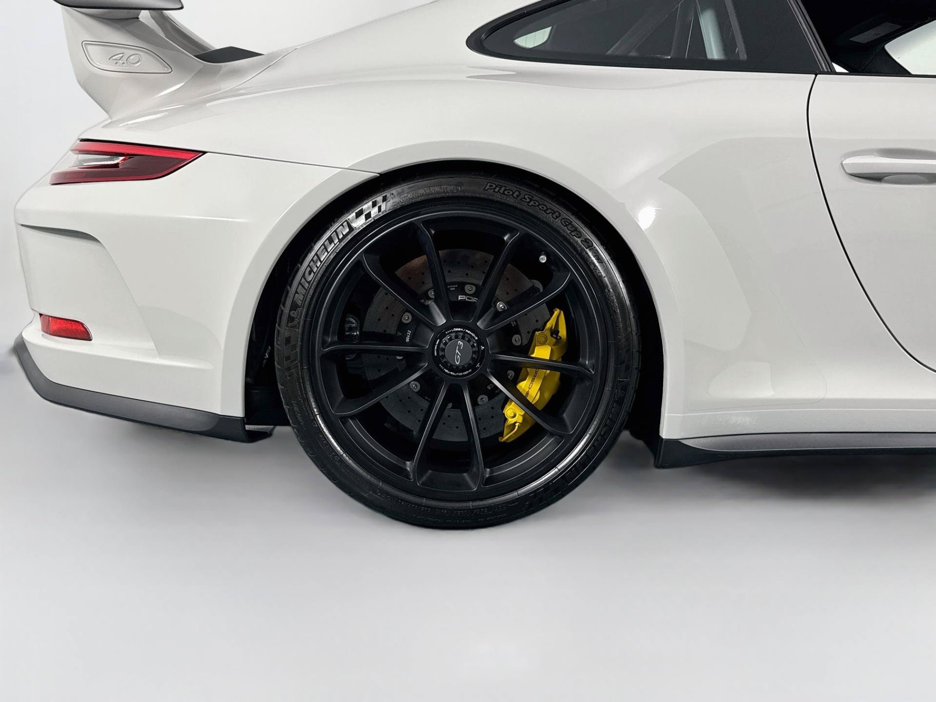 Used 2018 Porsche 911 GT3 RWD image 55