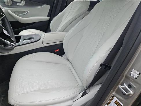 Used 2022 Mercedes-Benz E 350 Sedan image 14