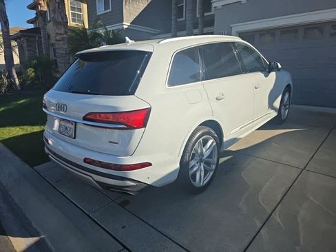 Used 2025 Audi Q7 Premium Plus w/ Premium Plus Package image 5