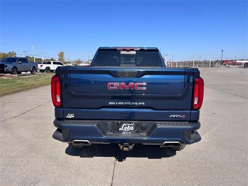 Used 2020 GMC Sierra 1500 AT4 w/ AT4 Premium Package image 4