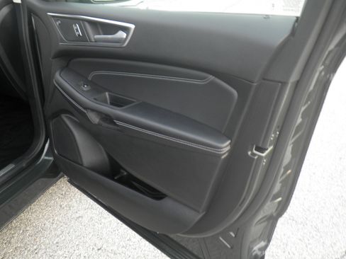 Certified 2024 Ford Edge Titanium w/ Equipment Group 301A image 25