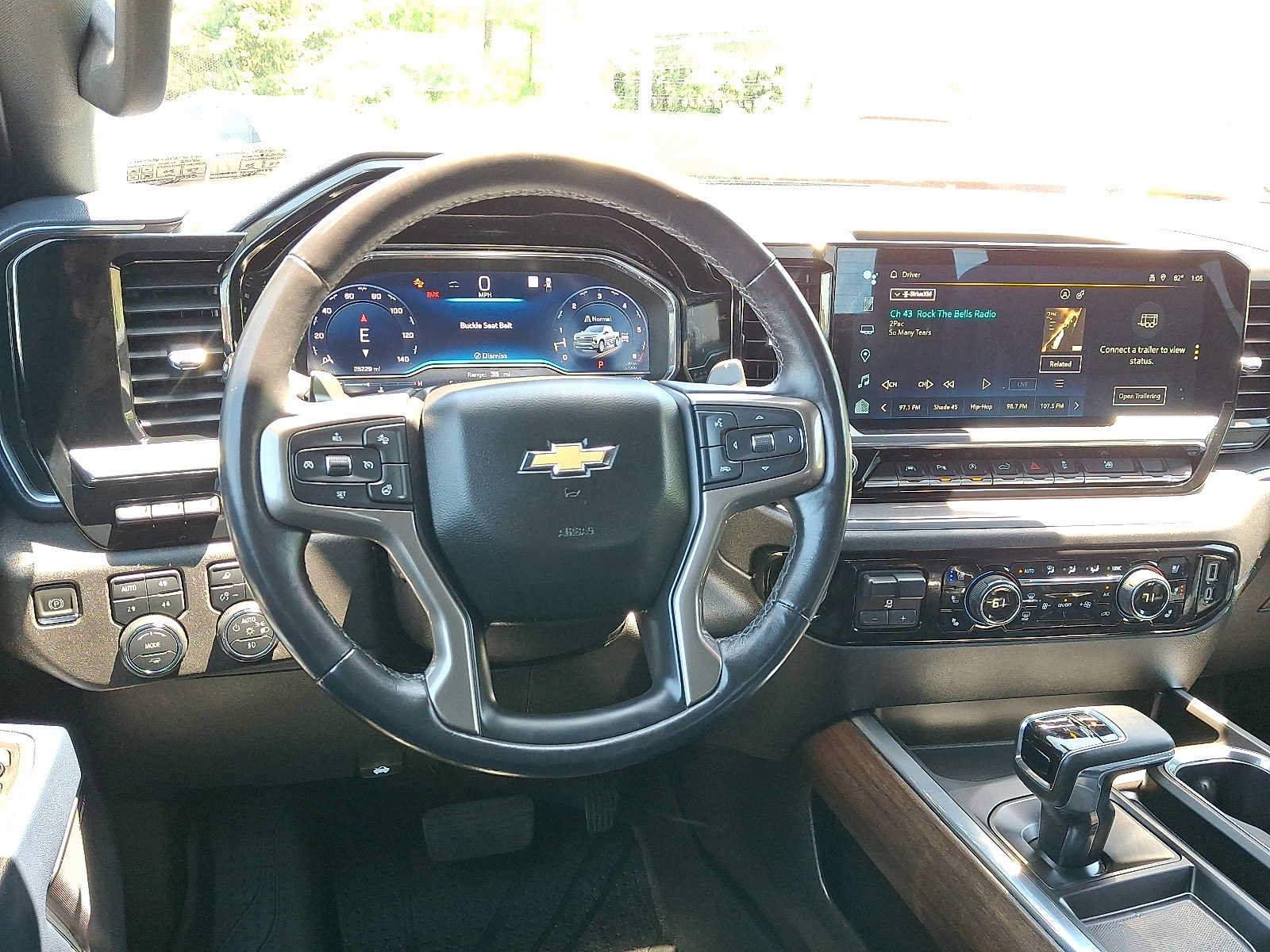 Used 2023 Chevrolet Silverado 1500 High Country w/ High Country Premium Package AWD/4WD image 11