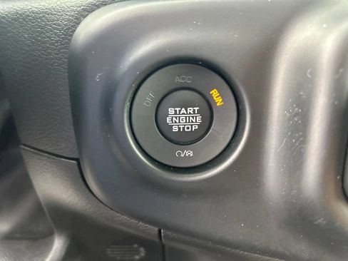 Used 2023 Jeep Wrangler Sport AWD/4WD image 36