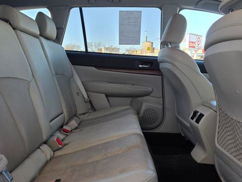 Used 2014 Subaru Outback 2.5i Limited w/ Moonroof Package image 13