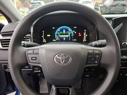 Certified 2025 Toyota Camry LE image 21