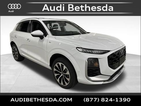 New 2026 Audi Q3 quattro 2.0T AWD/4WD image 1