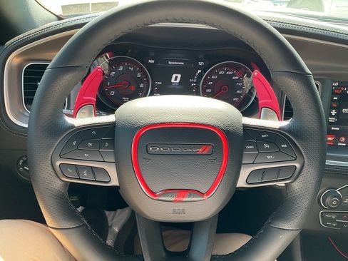 Used 2022 Dodge Charger Scat Pack w/ Dynamics Package image 18