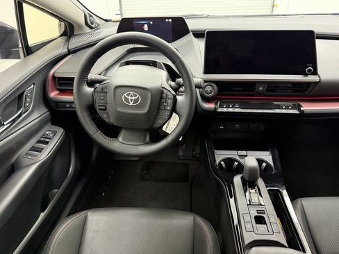 Used 2025 Toyota Prius Plug-In Hybrid w/ Limited Premium Package image 32