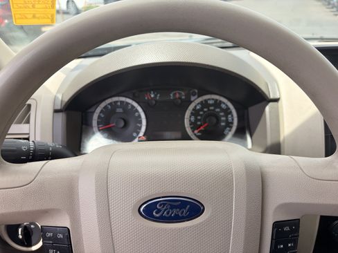 Used 2012 Ford Escape XLS FWD image 28