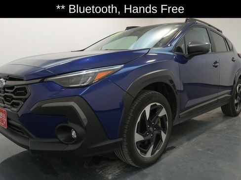 Used 2024 Subaru Crosstrek 2.5i Limited w/ Crosstrek Mirror Package image 3