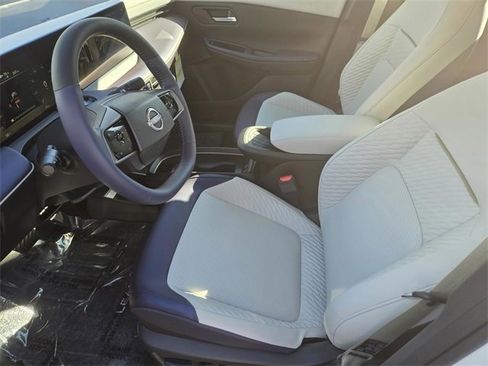 New 2026 Nissan Leaf Platinum+ image 5