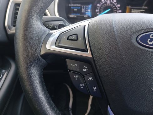 Used 2019 Ford Edge SEL w/ Equipment Group 201A AWD/4WD image 11