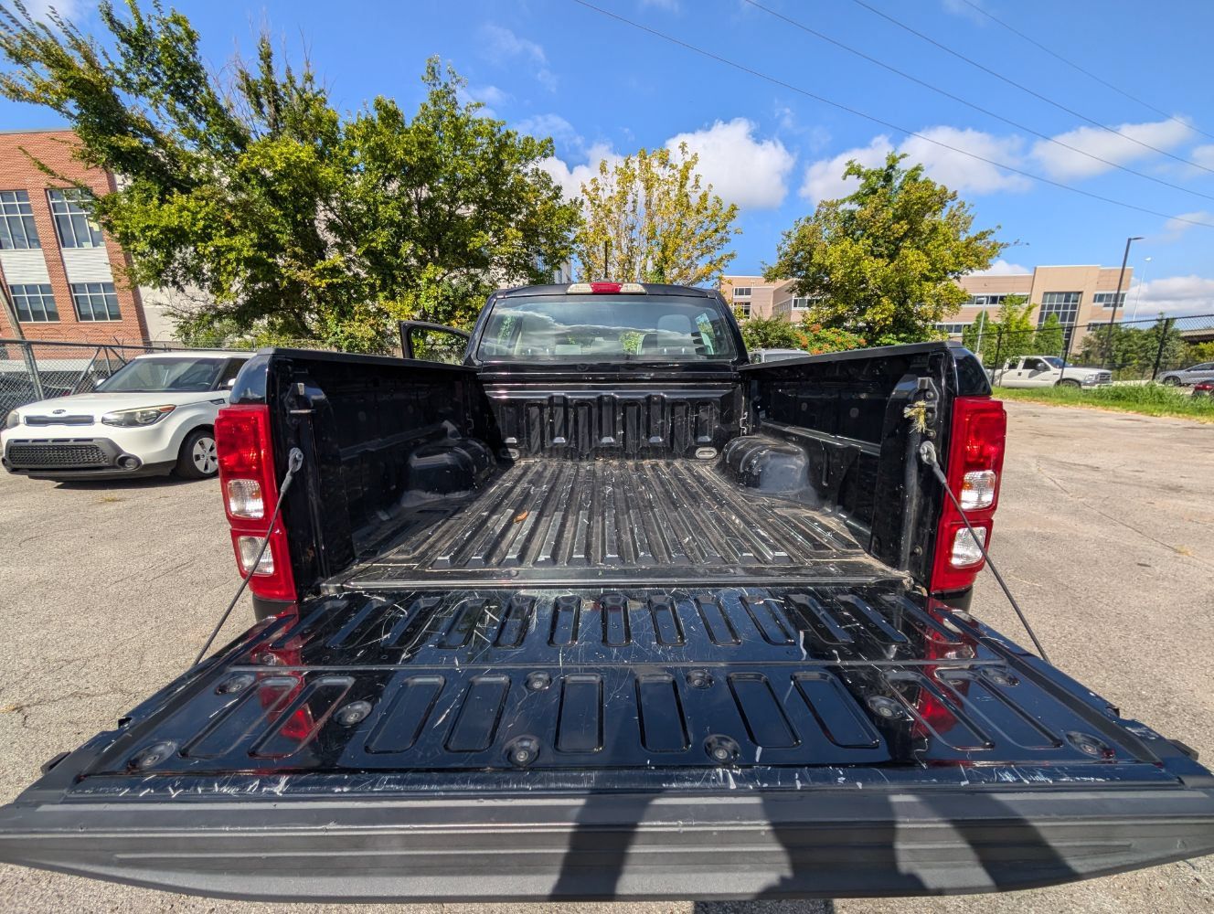 Used 2019 Ford Ranger XL w/ Equipment Group 101A Mid RWD image 19