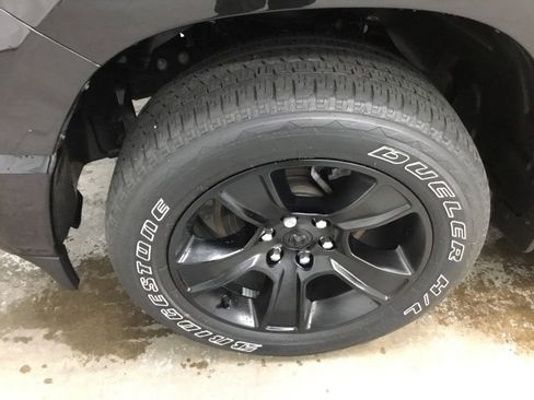 Used 2023 RAM 1500 Big Horn AWD/4WD image 4