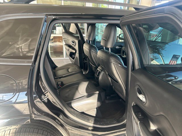 Used 2020 Jeep Cherokee High Altitude AWD/4WD image 10