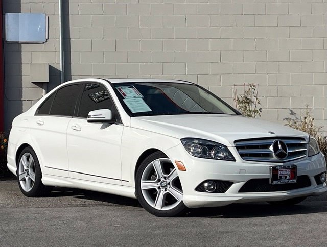 Used 2010 Mercedes-Benz C 300 4MATIC Sedan image 1