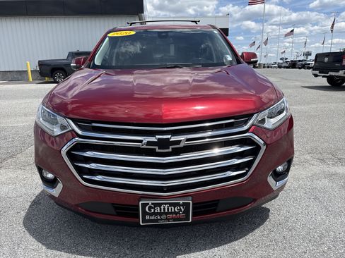 Used 2020 Chevrolet Traverse High Country w/ LPO, Cargo Package AWD/4WD image 2