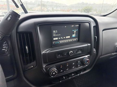 Used 2016 Chevrolet Silverado 1500 Custom w/ Custom Convenience Package RWD image 10