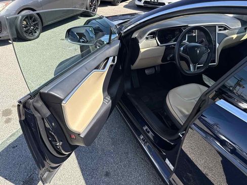 Used 2012 Tesla Model S Performance RWD image 6