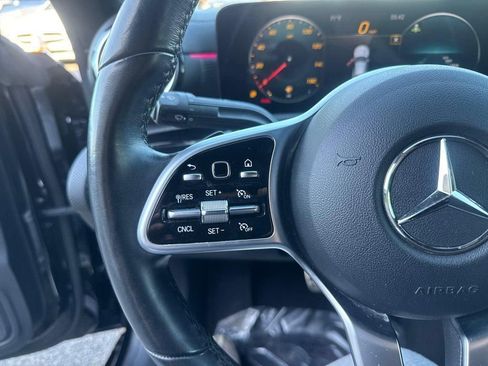 Used 2022 Mercedes-Benz CLA 250 4MATIC image 39