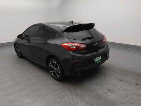 Used 2019 Chevrolet Cruze LT w/ Convenience Package FWD image 5