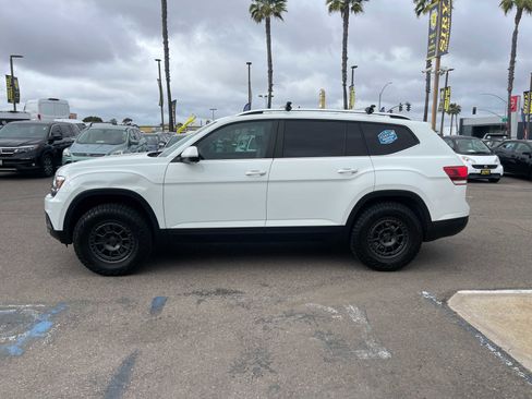 Used 2019 Volkswagen Atlas SE w/ Towing Package image 6