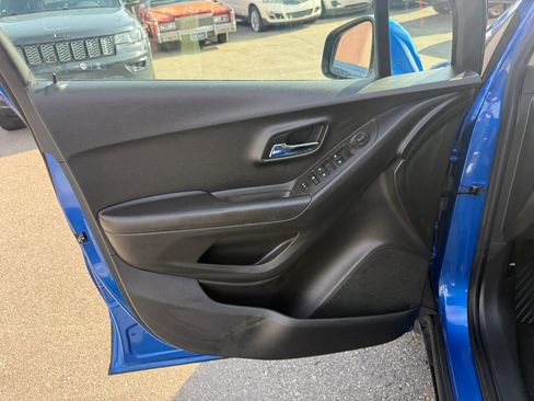 Used 2016 Chevrolet Trax LT w/ LPO, Protection Package image 17
