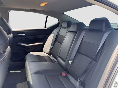 Used 2020 Nissan Altima 2.5 SR w/ Premium Package FWD image 13
