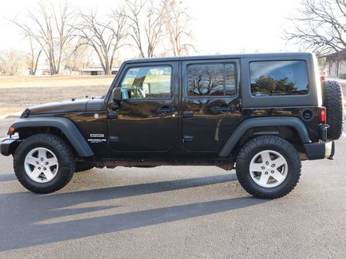 Used 2012 Jeep Wrangler Unlimited Sport image 9