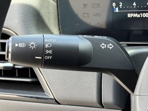 New 2026 Nissan Sentra SV w/ SV Convenience Package FWD image 12