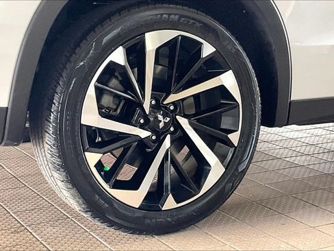 Used 2024 Mitsubishi Outlander SE FWD image 35