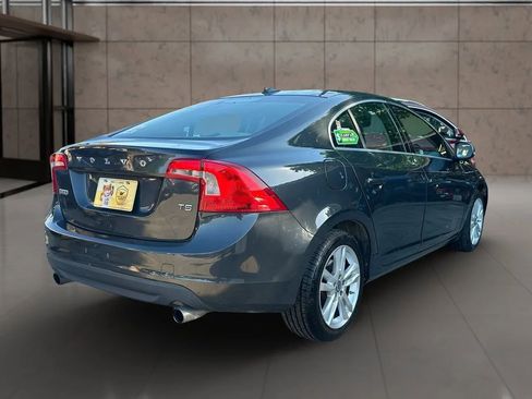 Used 2012 Volvo S60 T5 FWD image 3