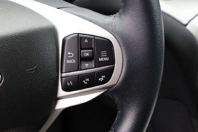 Used 2023 Ford Explorer XLT AWD/4WD image 24
