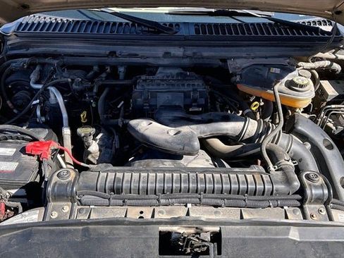 Used 2006 Ford F350 XL image 25