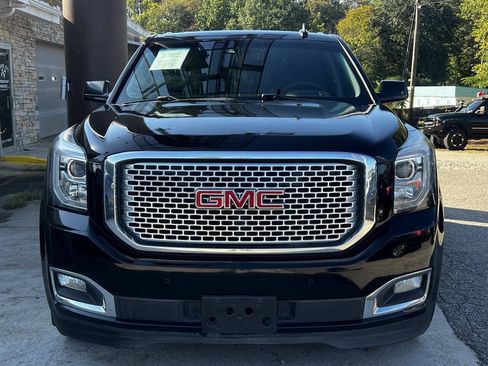 Used 2017 GMC Yukon Denali w/ Open Road Package AWD/4WD image 9