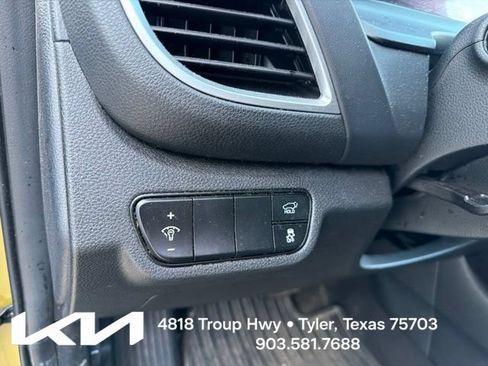 Certified 2024 Kia Seltos SX w/ SX Sunroof Package AWD/4WD image 16